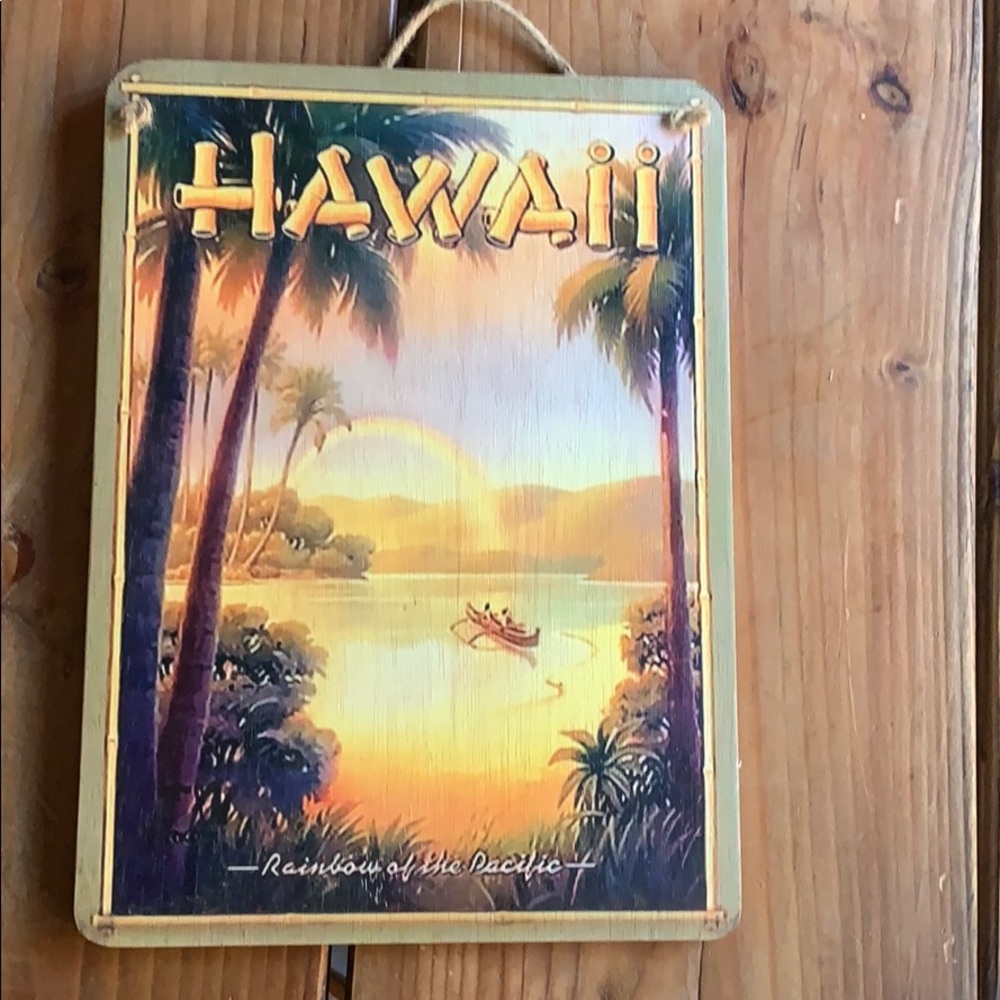 Wooden hawaii sign